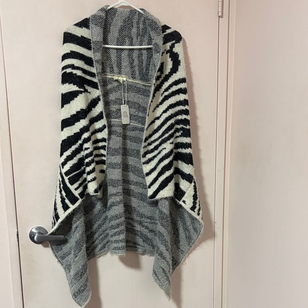 Zebra Print Open Front sleeveless Sweater